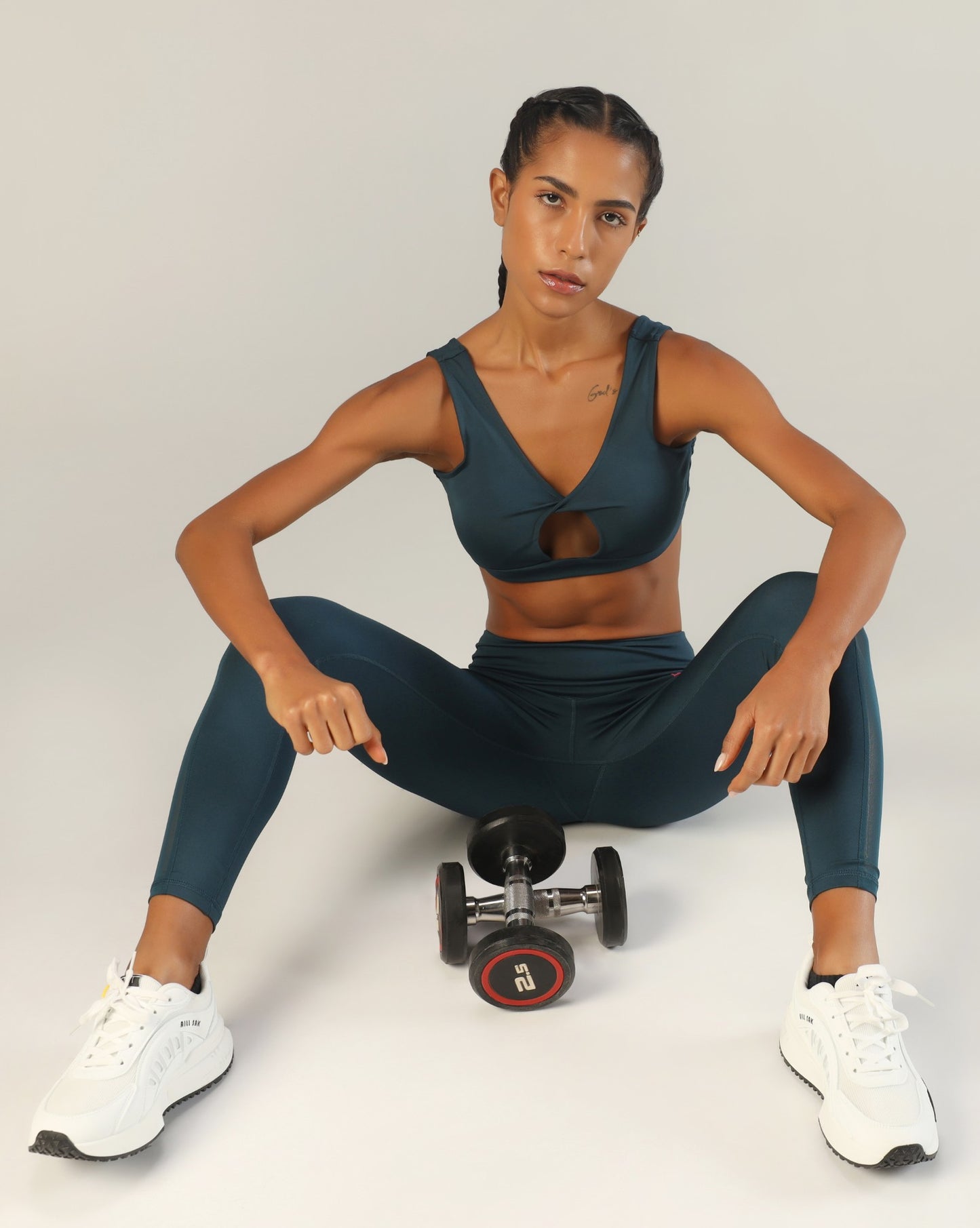 Go-To Twisted Sports Bra - Airforce Blue
