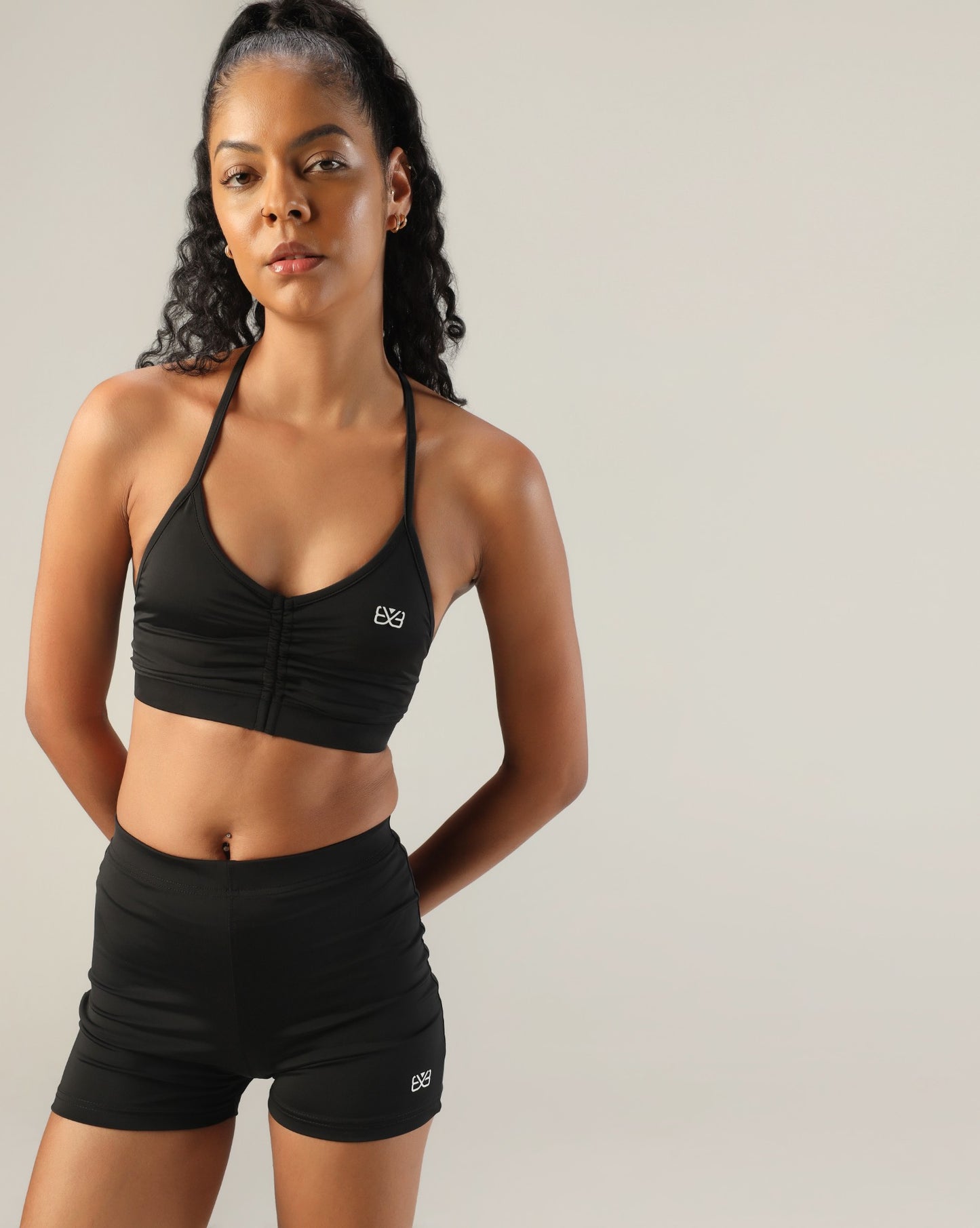 Timeless Strappy Sports Bra - Black