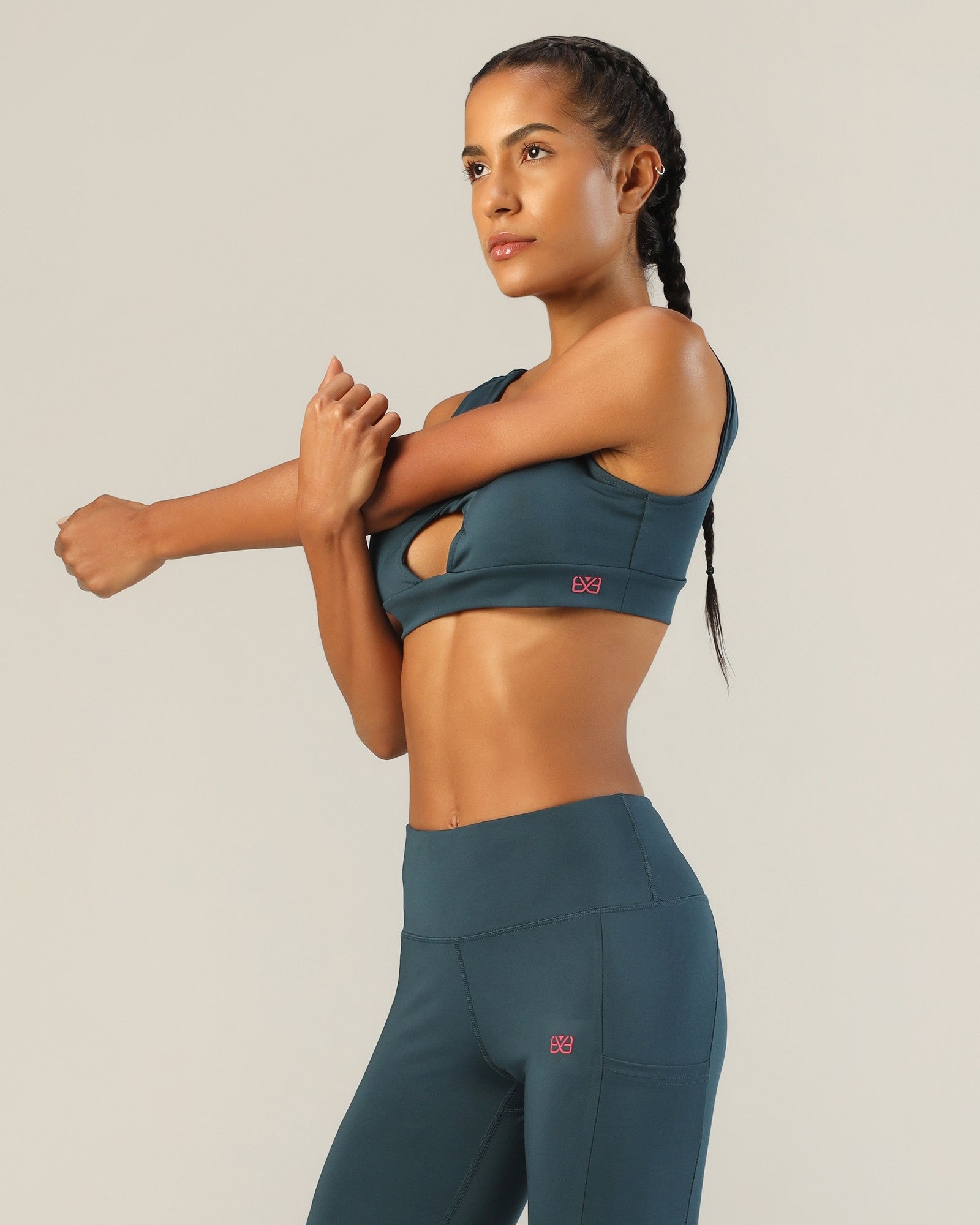 Go-To Twisted Sports Bra - Airforce Blue