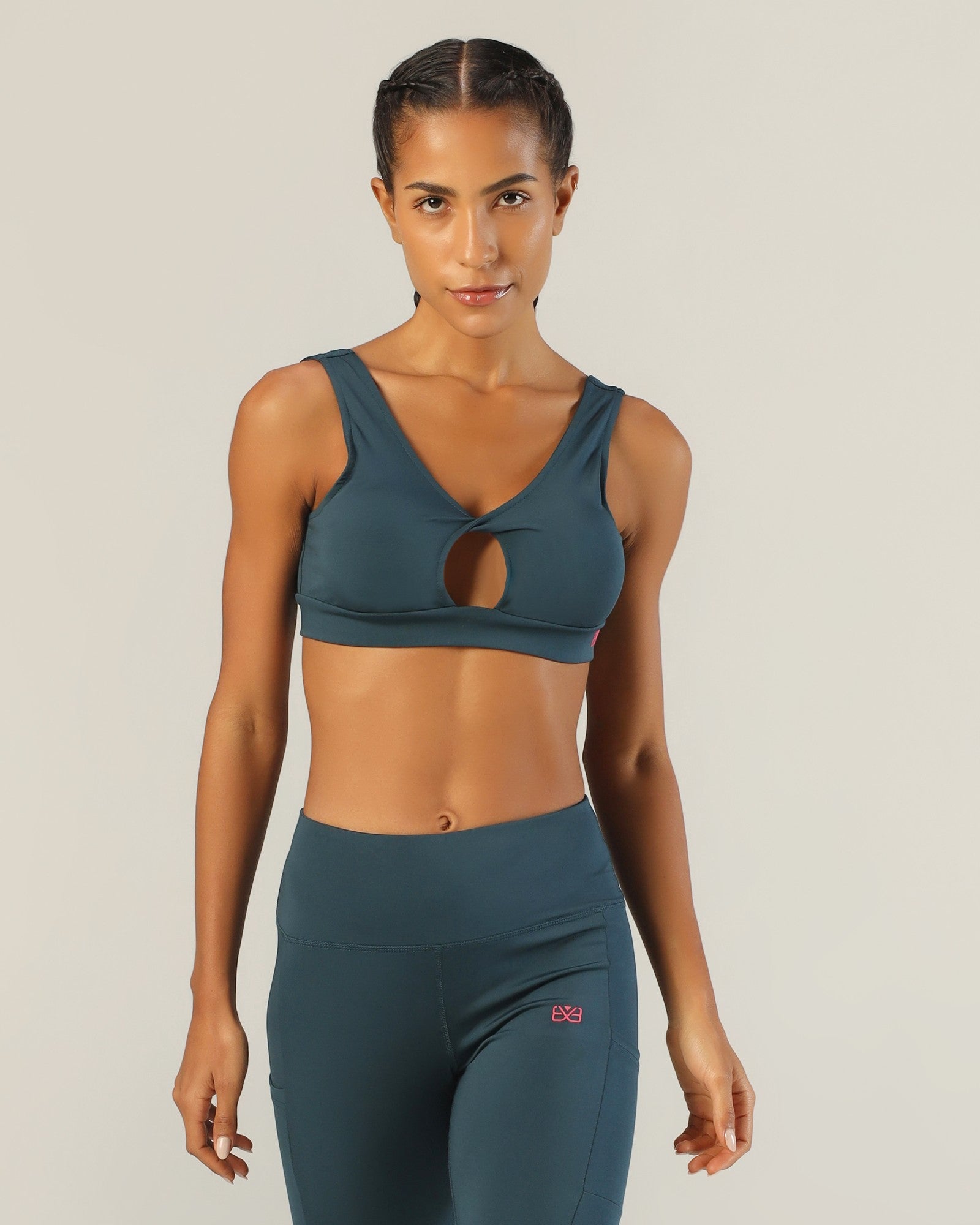 Go-To Twisted Sports Bra - Airforce Blue