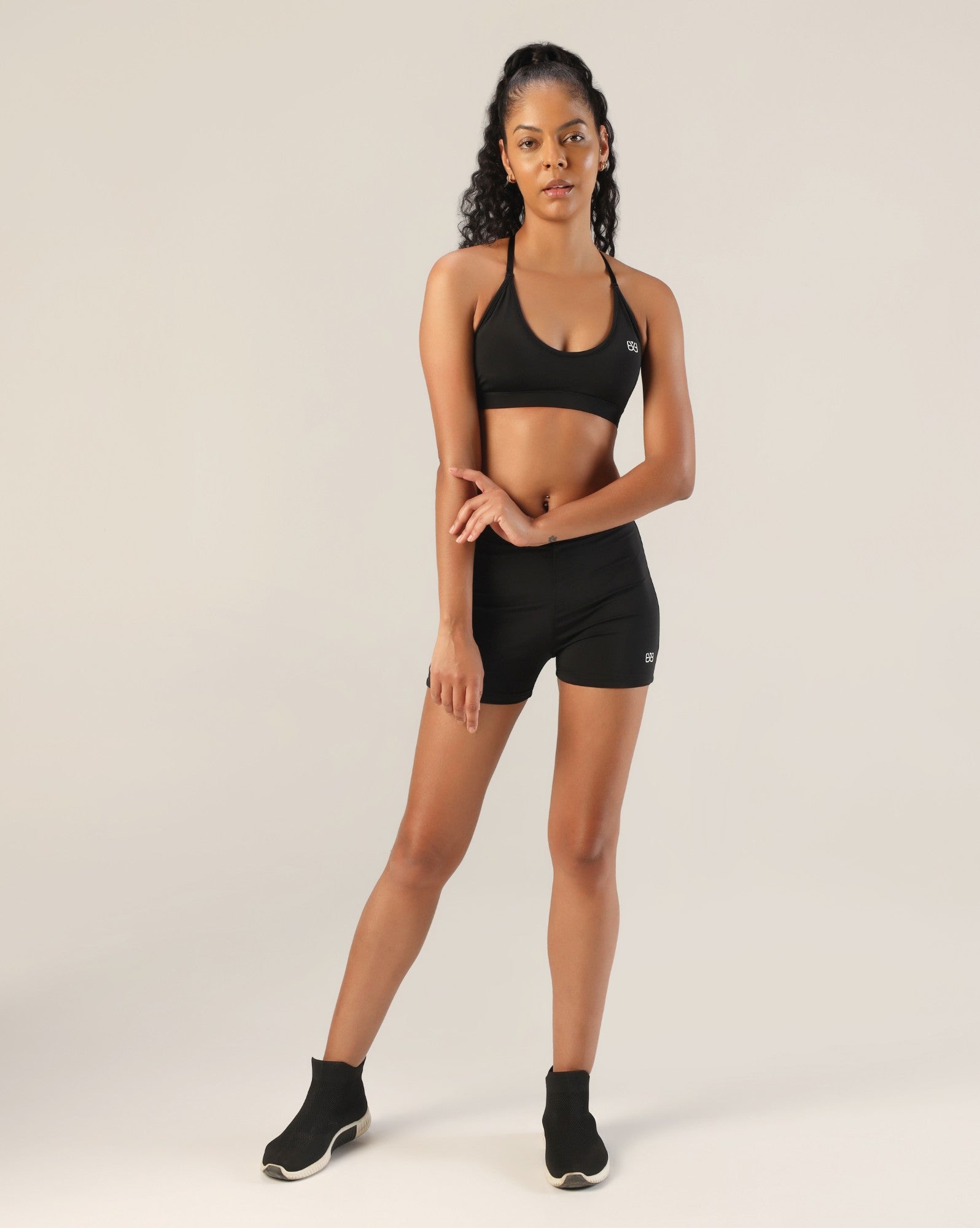 Timeless V-Neck Bralette - Black