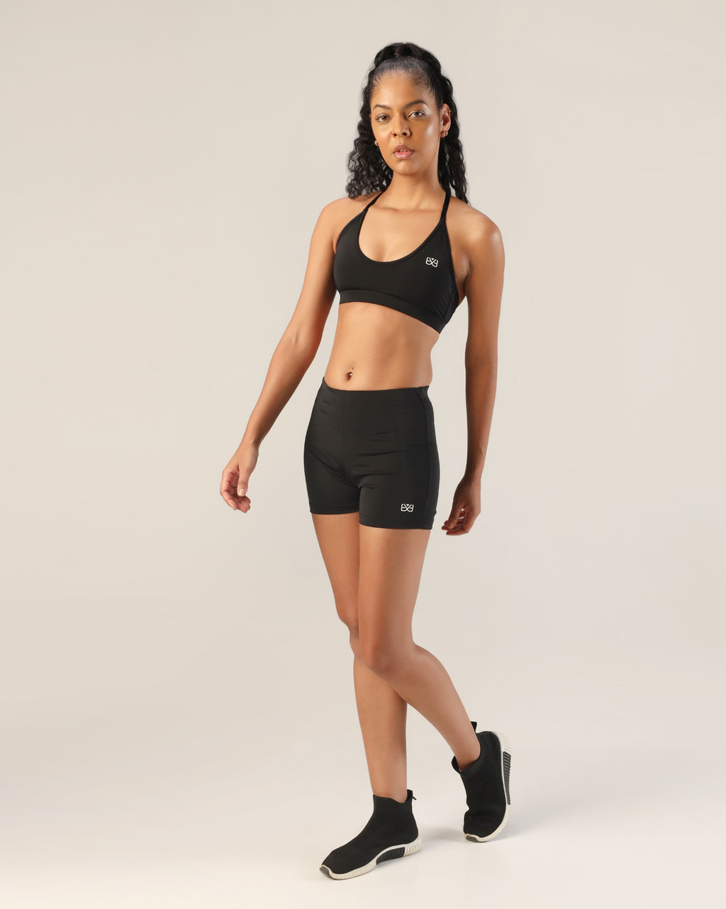 Timeless V-Neck Bralette - Black