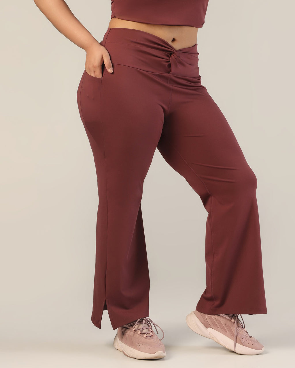 FlowTwist Leggings - Wine