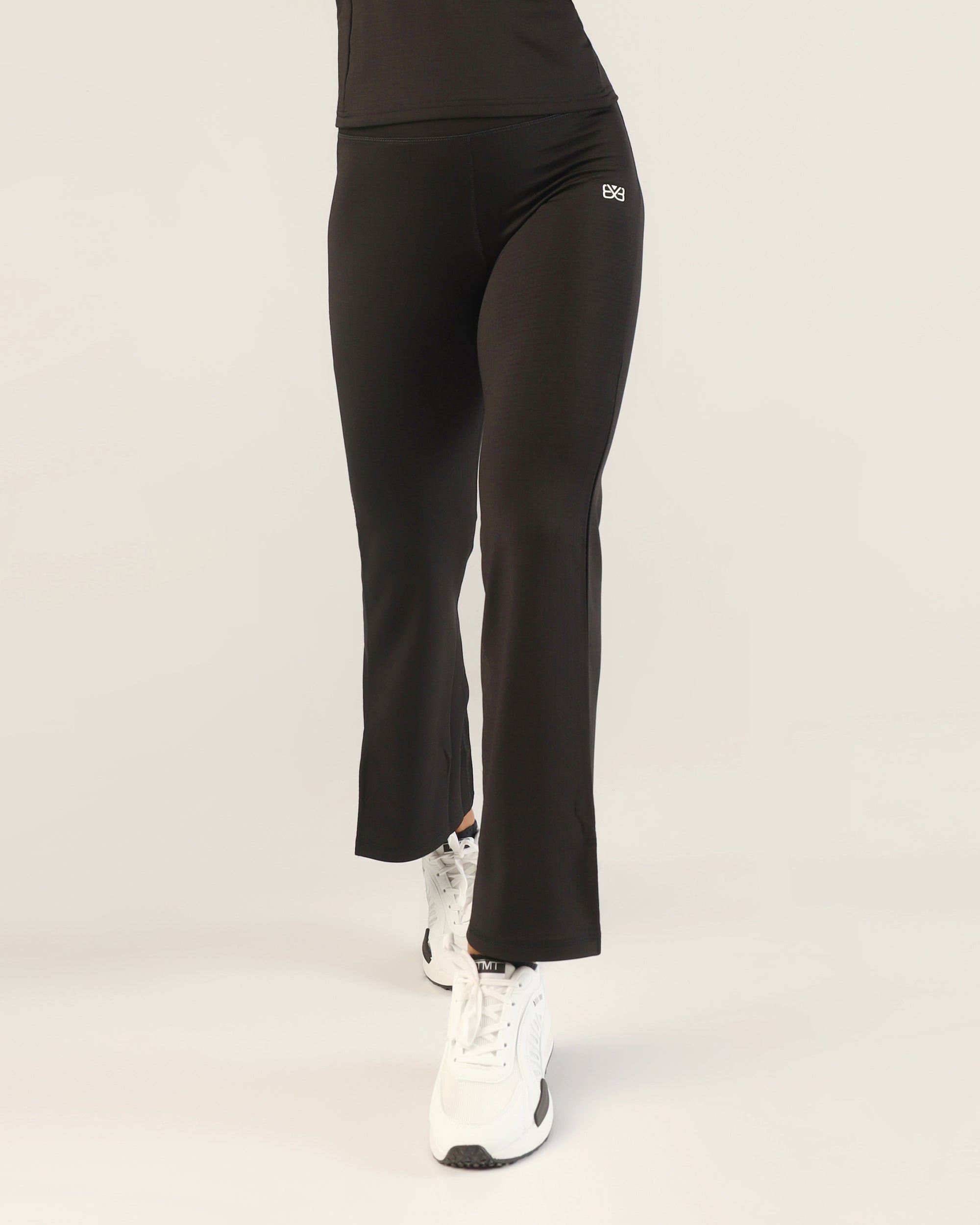 Everyday Flared Pants - Black