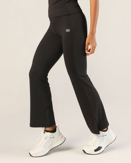 Everyday Flared Pants - Black