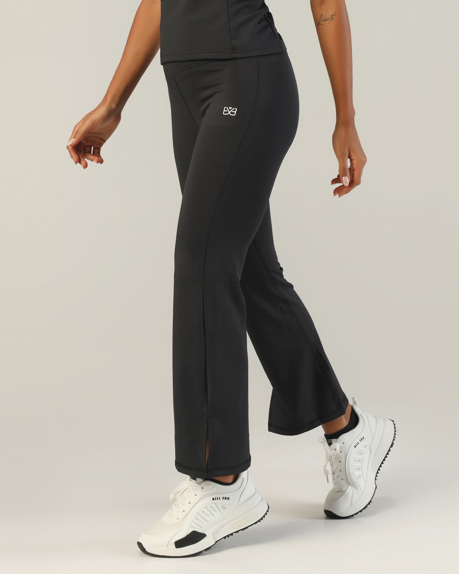 Everyday Flared Pants - Navy blue