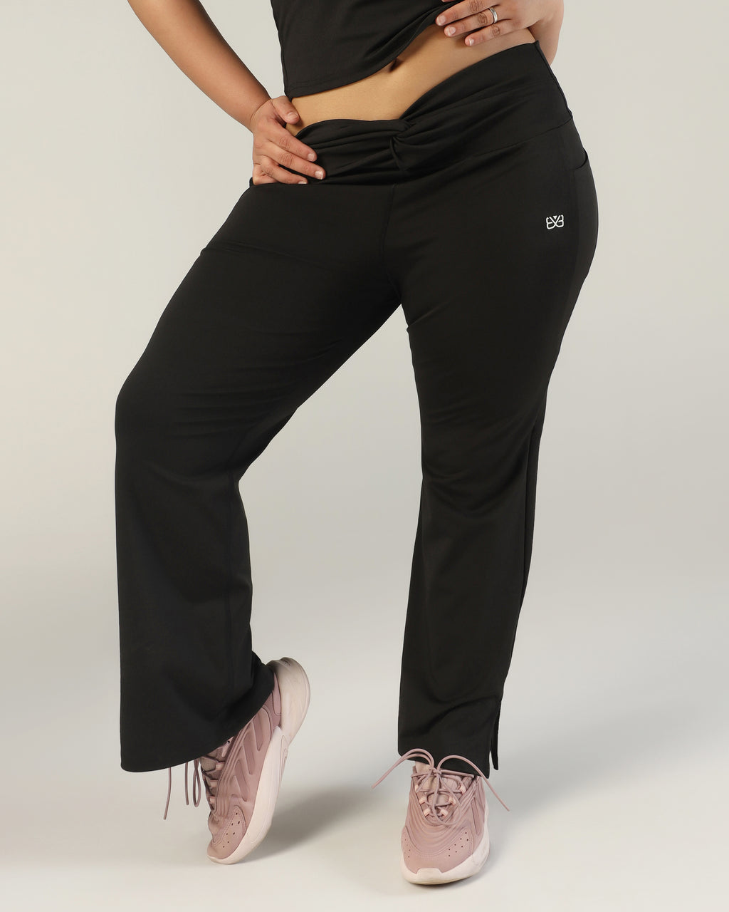 FlowTwist Leggings - Black