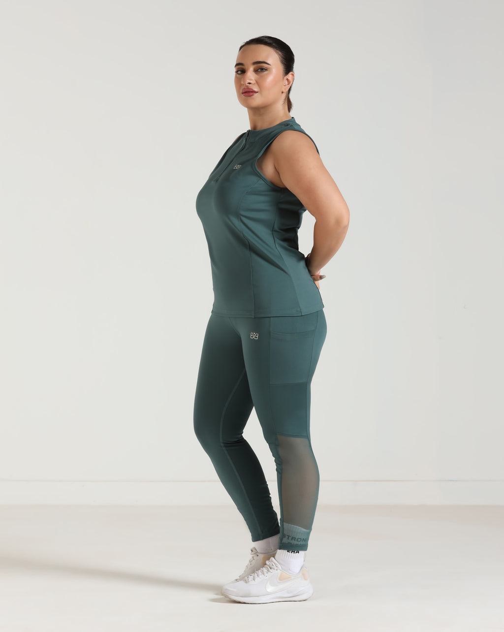 Classic Fitted Zipper Vest - Jasper