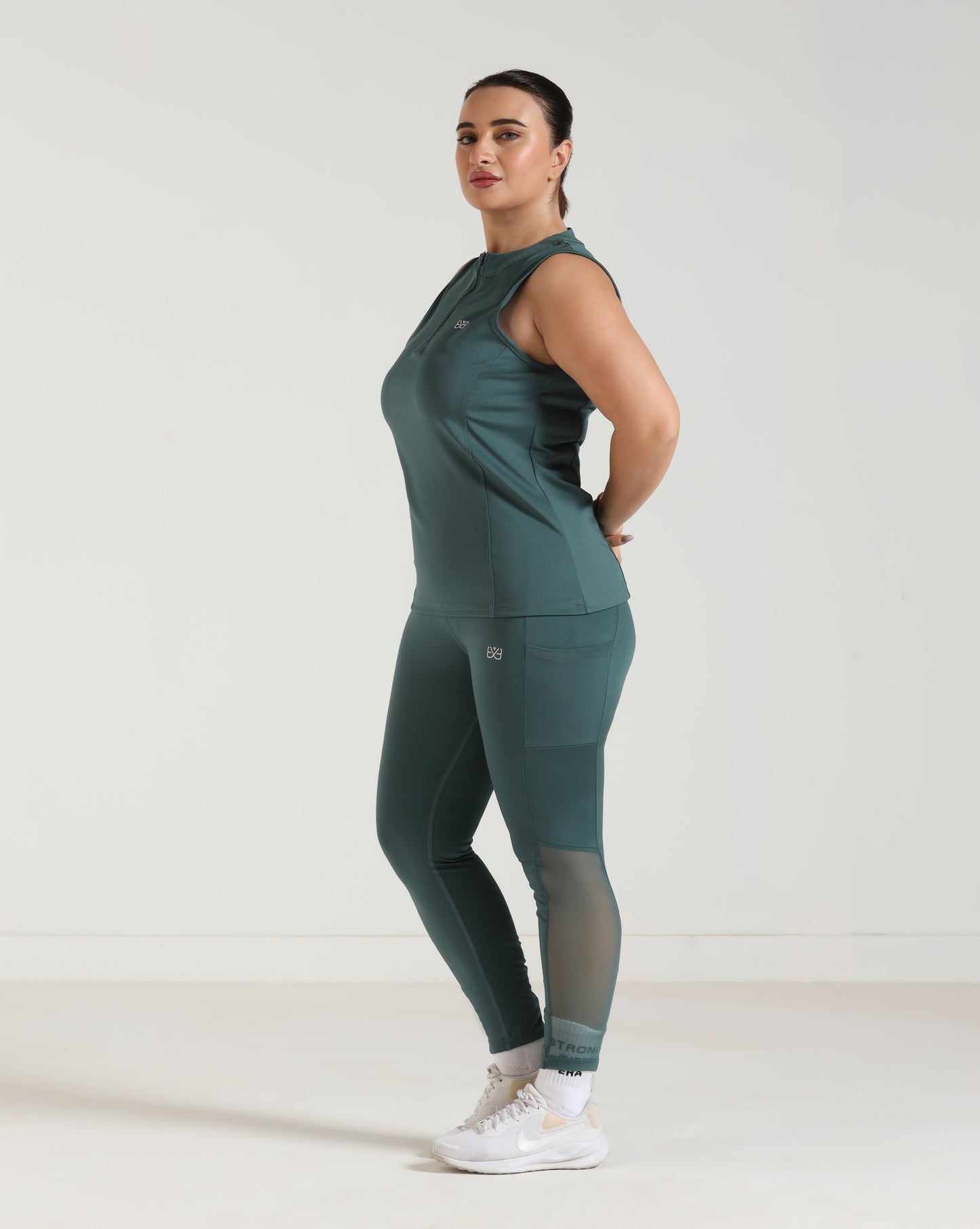 Classic Fitted Zipper Vest - Jasper