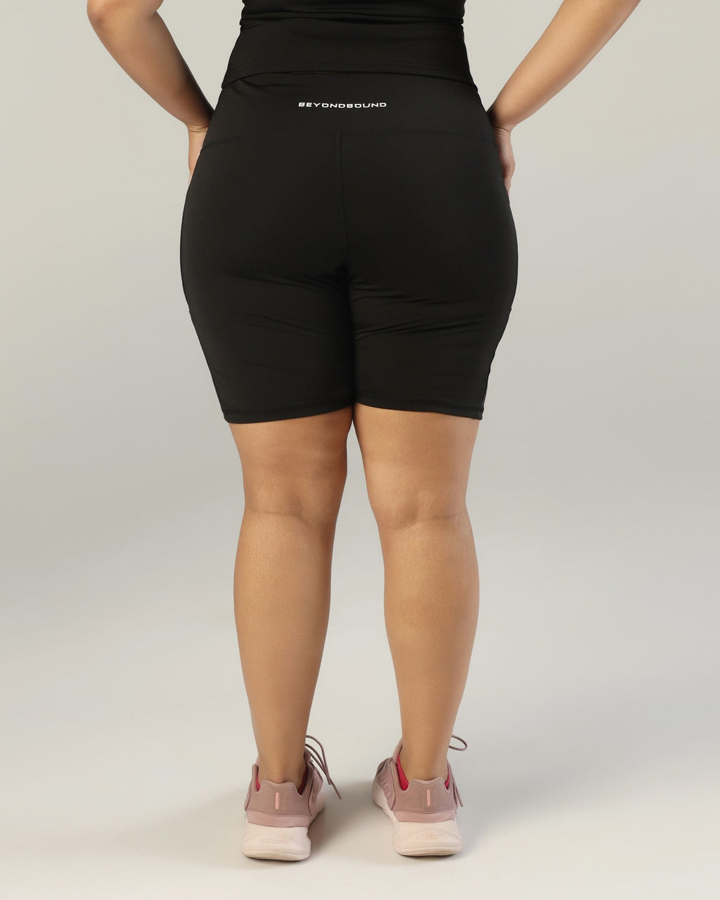 Stride Shorts - Black