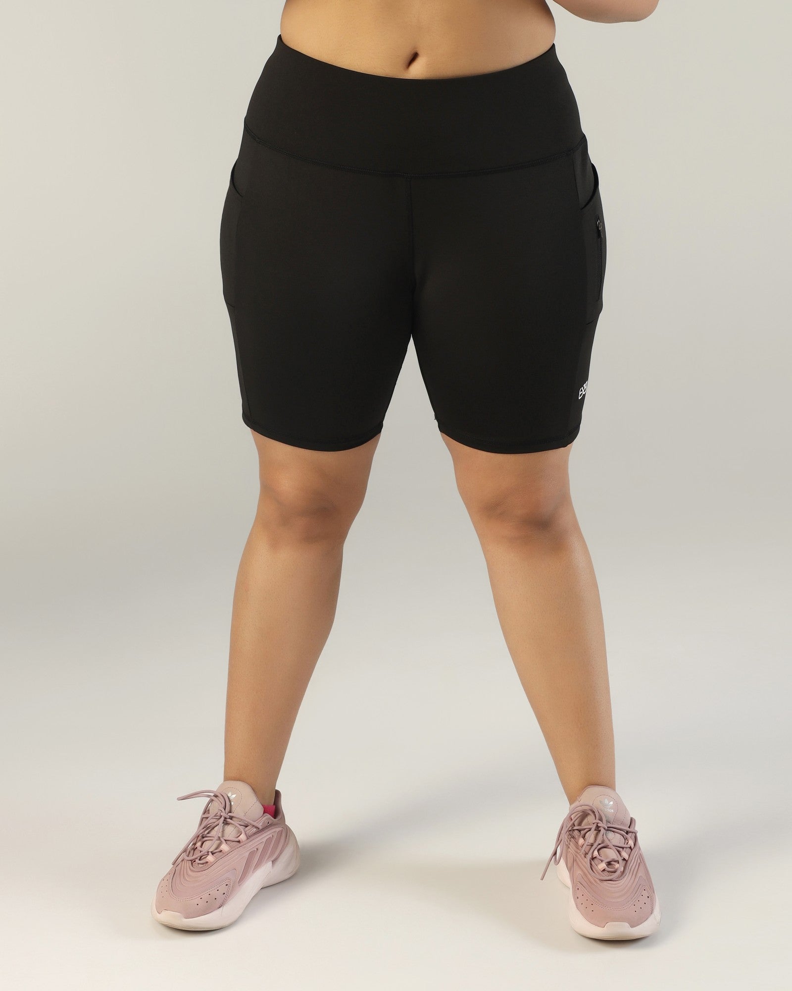 Stride Shorts - Black