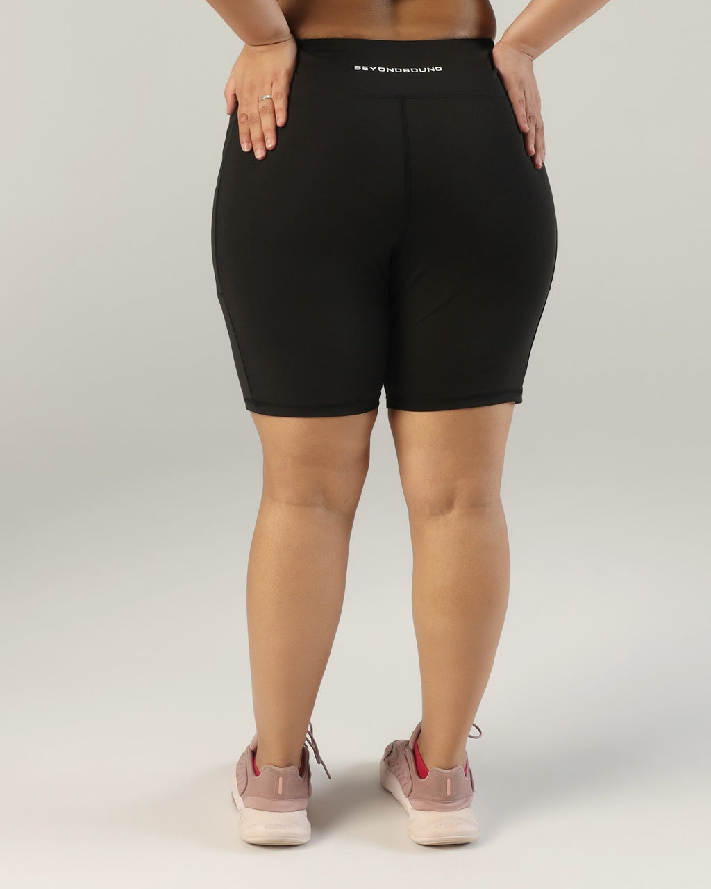 Stride Shorts - Black