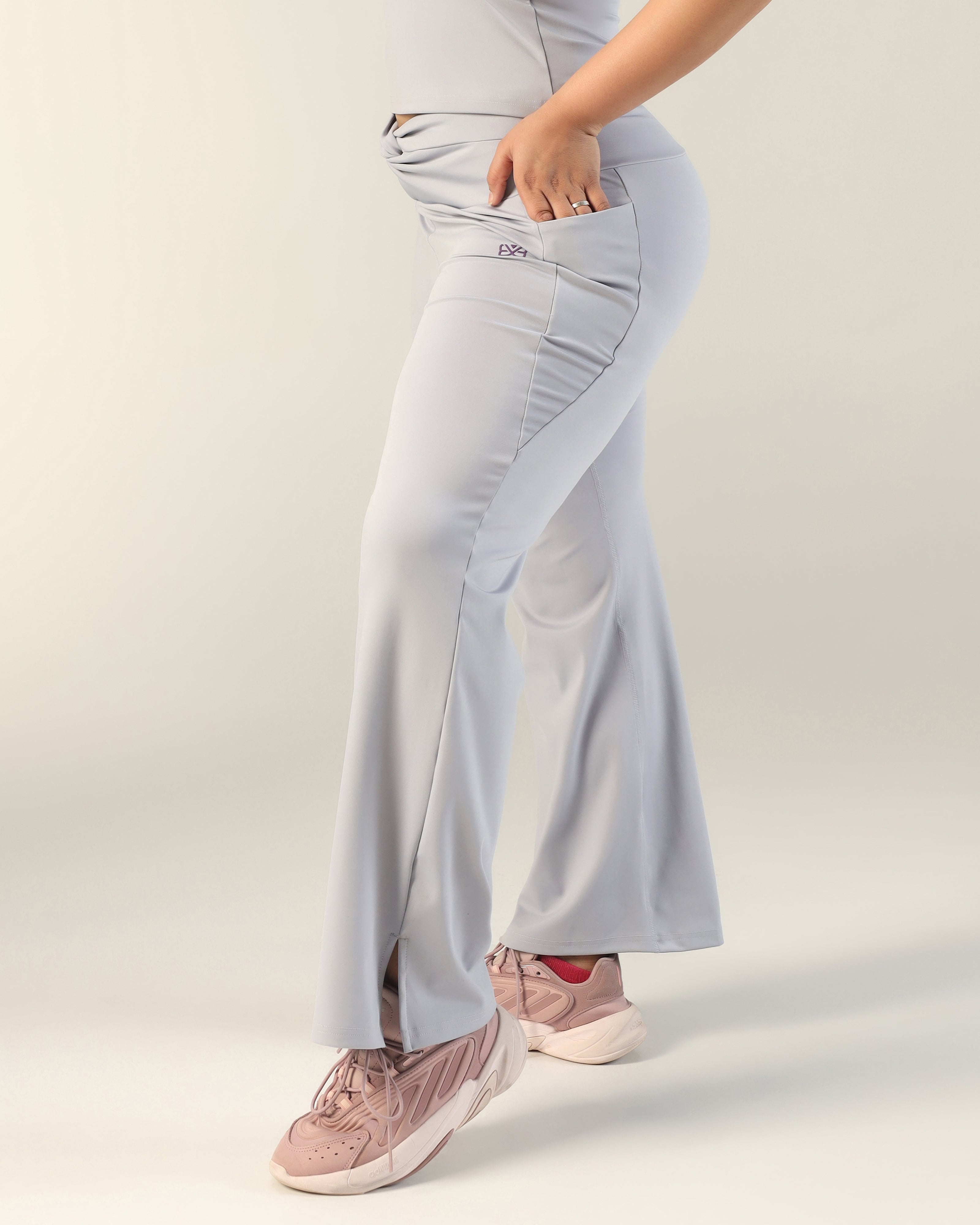 FlowTwist Leggings - Powder Purple