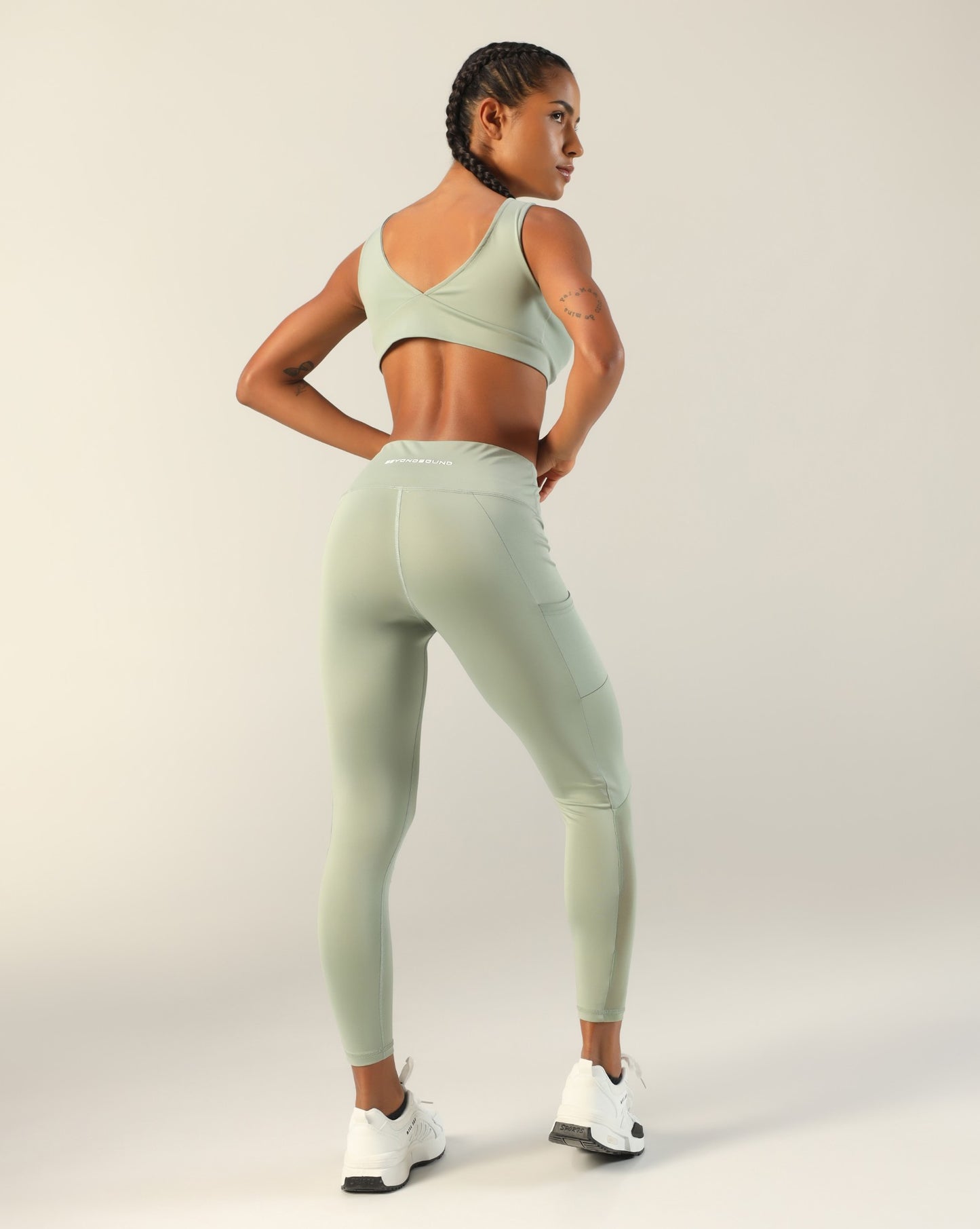 Go-To Twisted Sports Bra - Pista