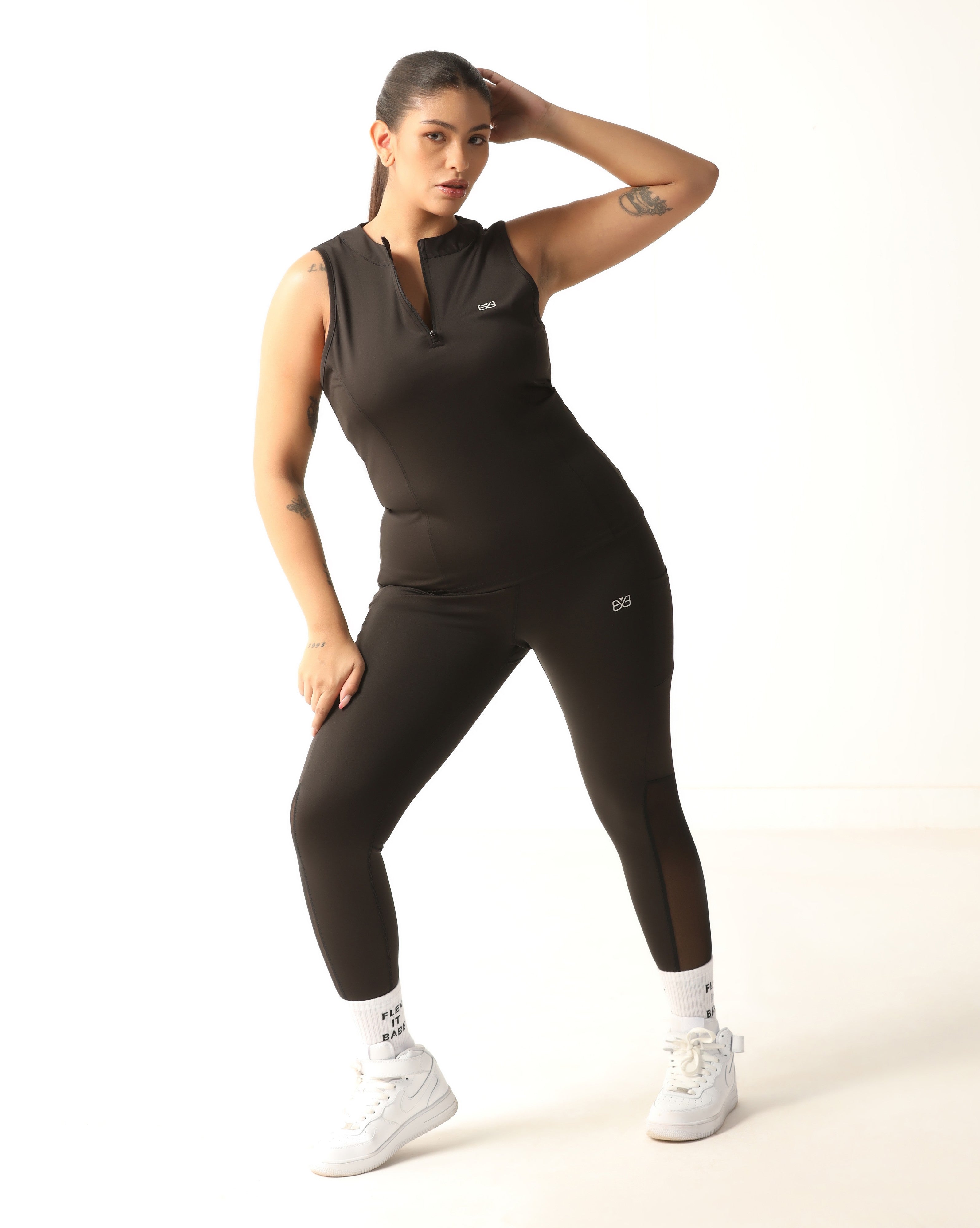 Classic Fitted Zipper Vest - Black