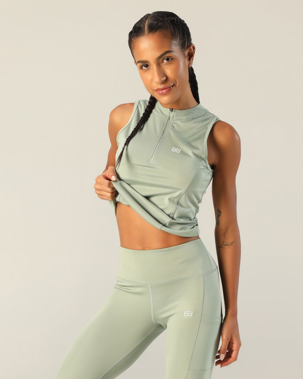 Classic Fitted Zipper Vest - Pista