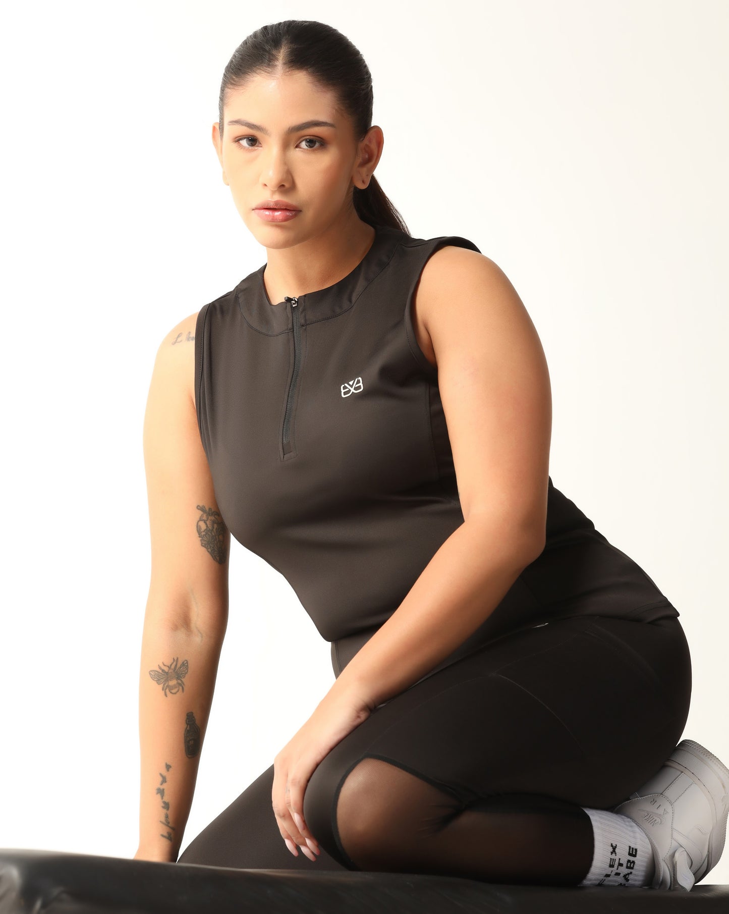 Classic Fitted Zipper Vest - Black