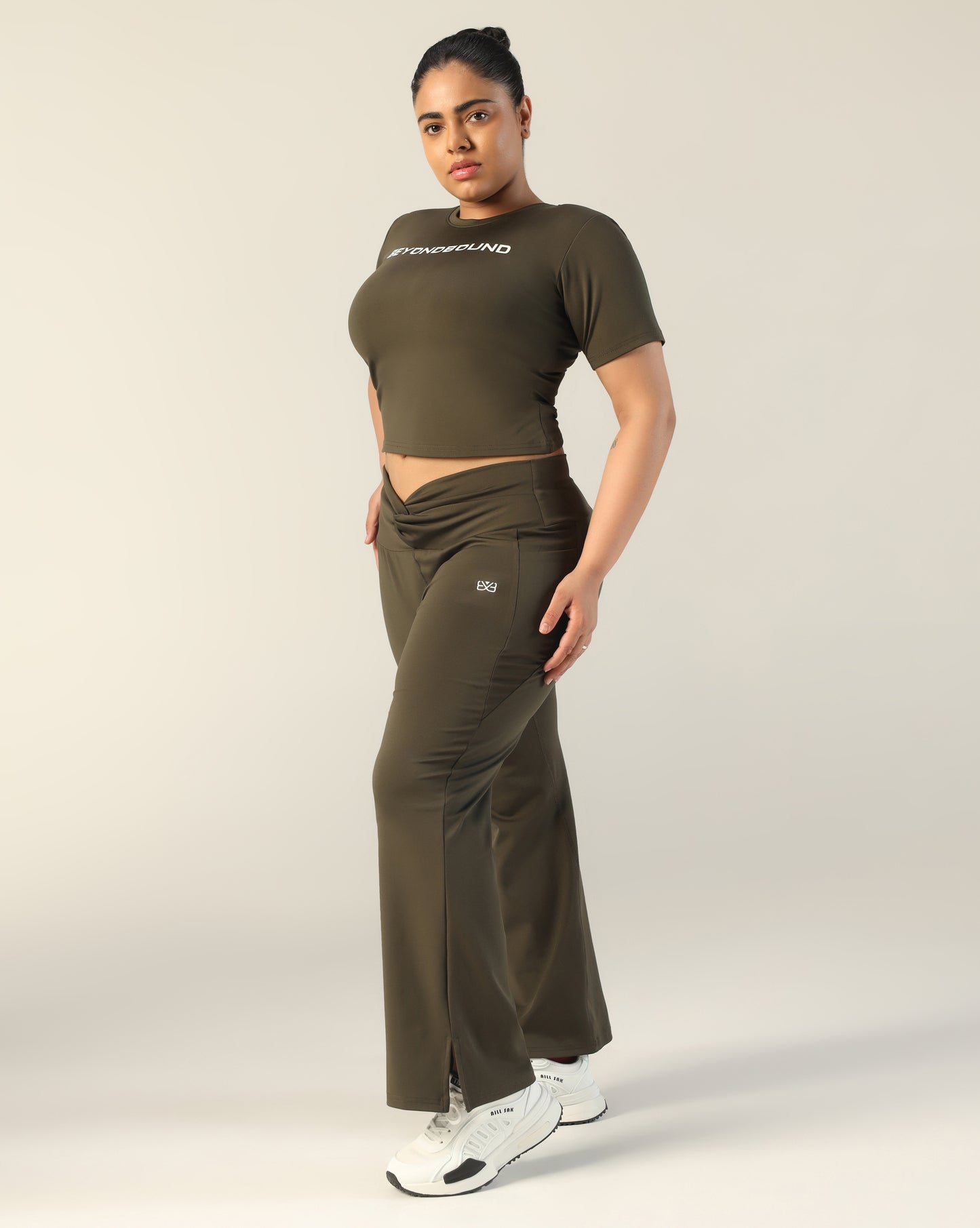 FlowTwist Leggings - Mehendi