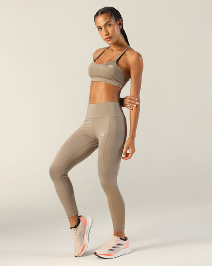 Go-To Crossover Sports Bra - Beige