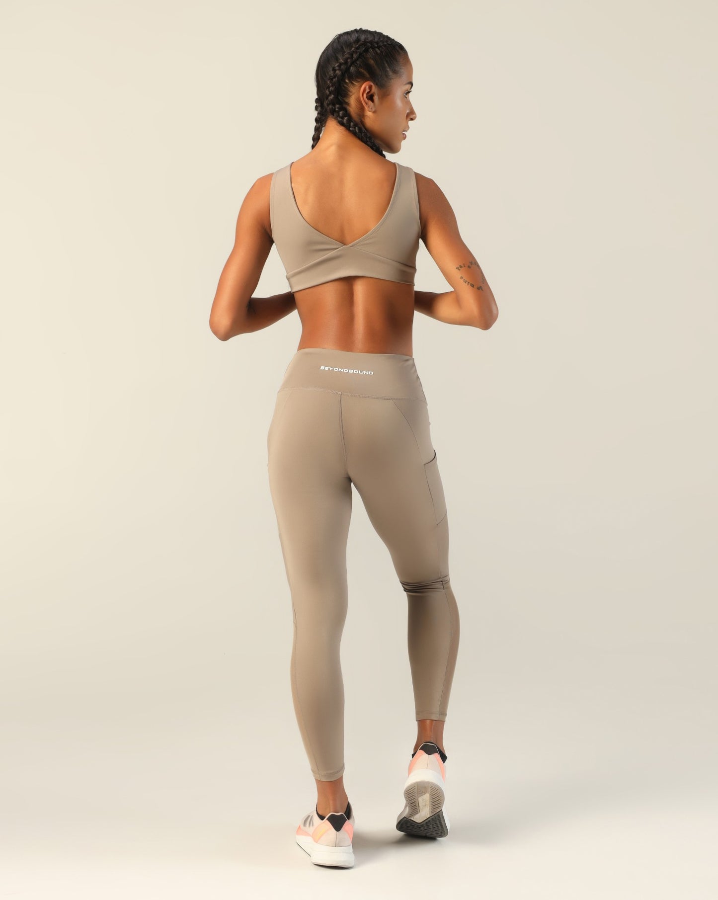 Go-To Twisted Sports Bra - Beige