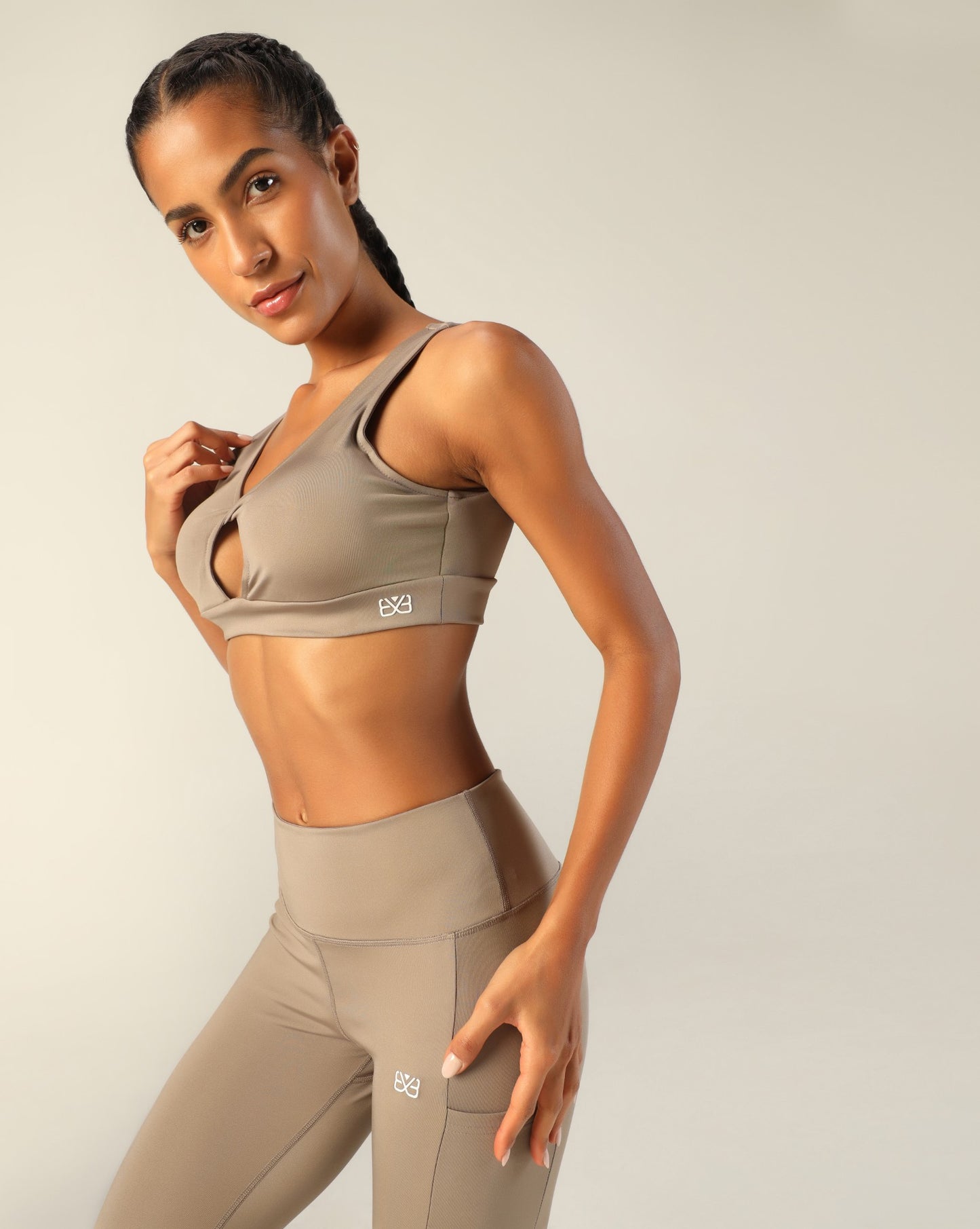 Go-To Twisted Sports Bra - Beige