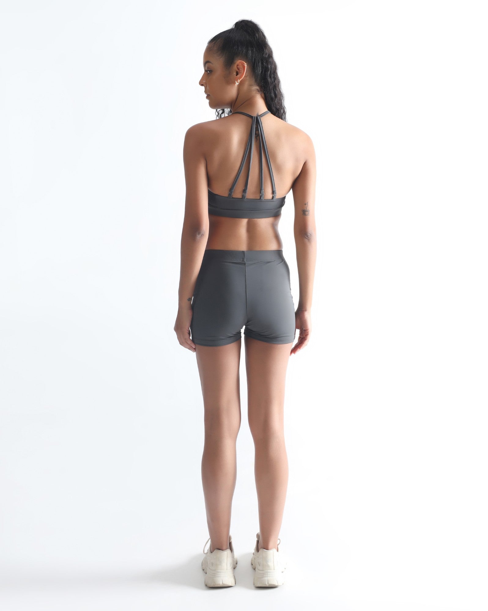 Timeless Strappy Sports Bra - Dark Grey