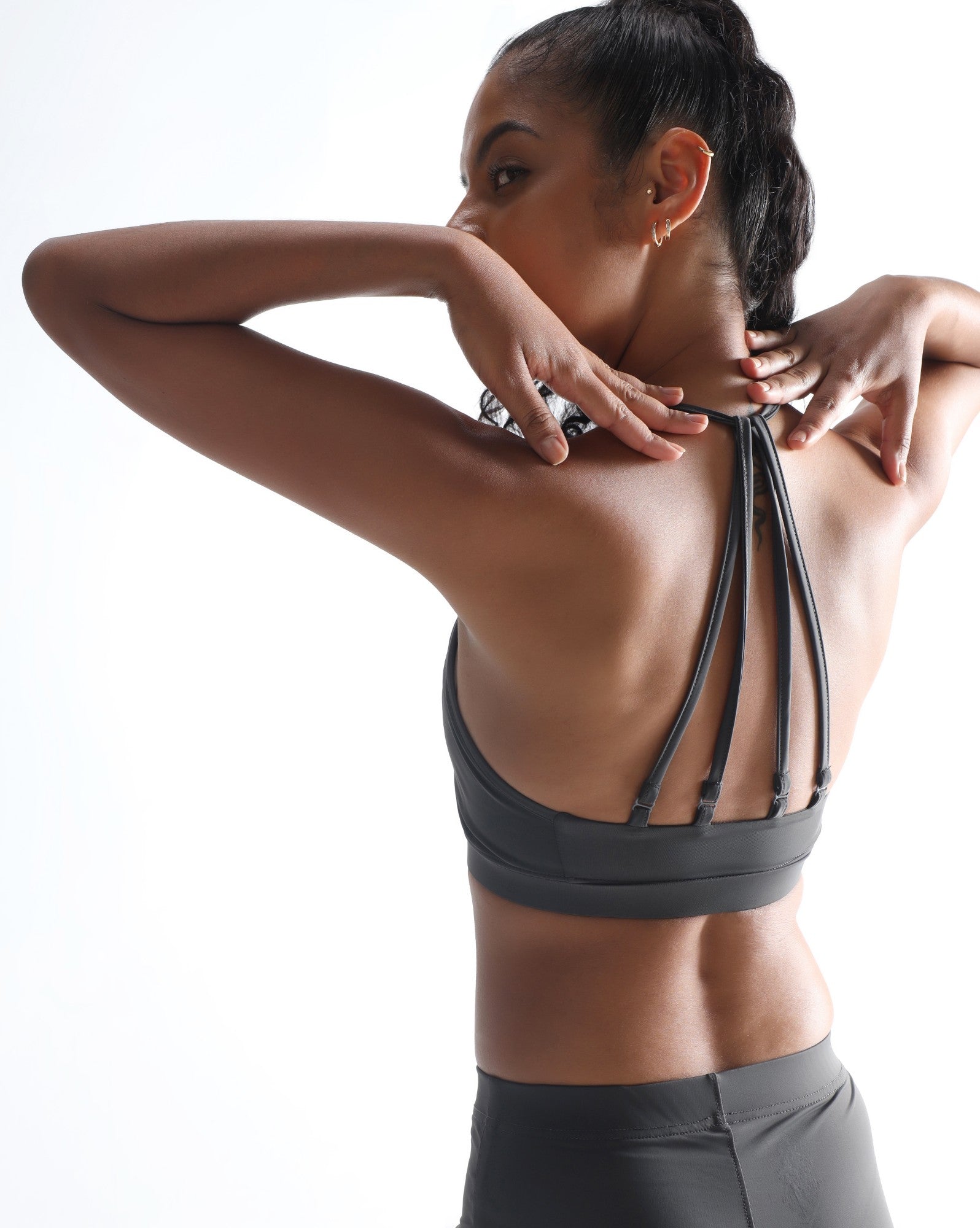 Timeless Strappy Sports Bra - Dark Grey