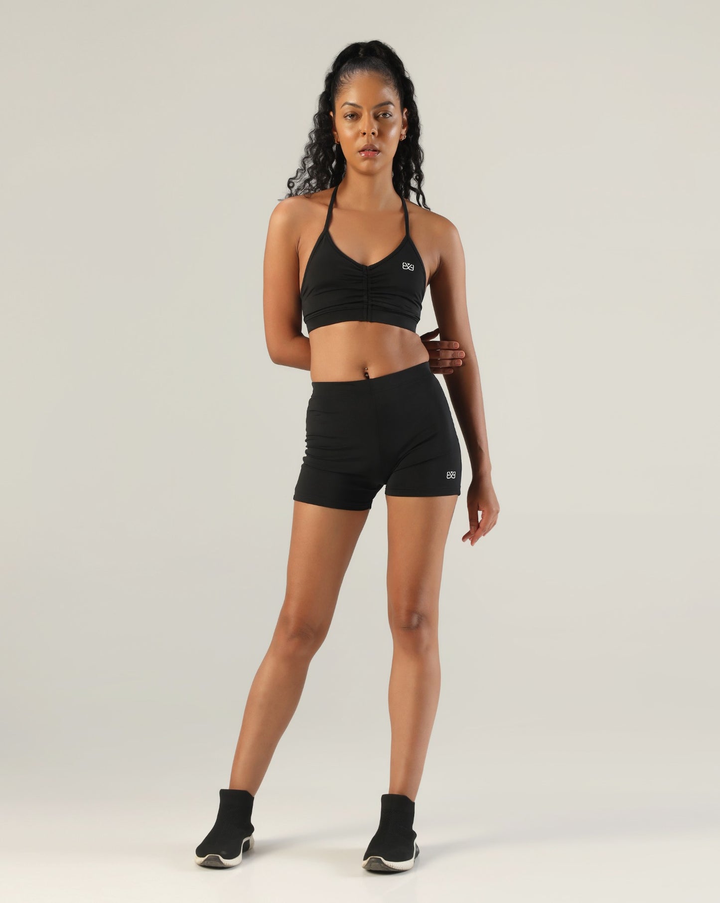 Timeless Strappy Sports Bra - Black