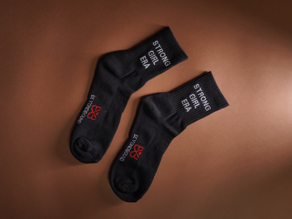 Strong Girl Era – Black