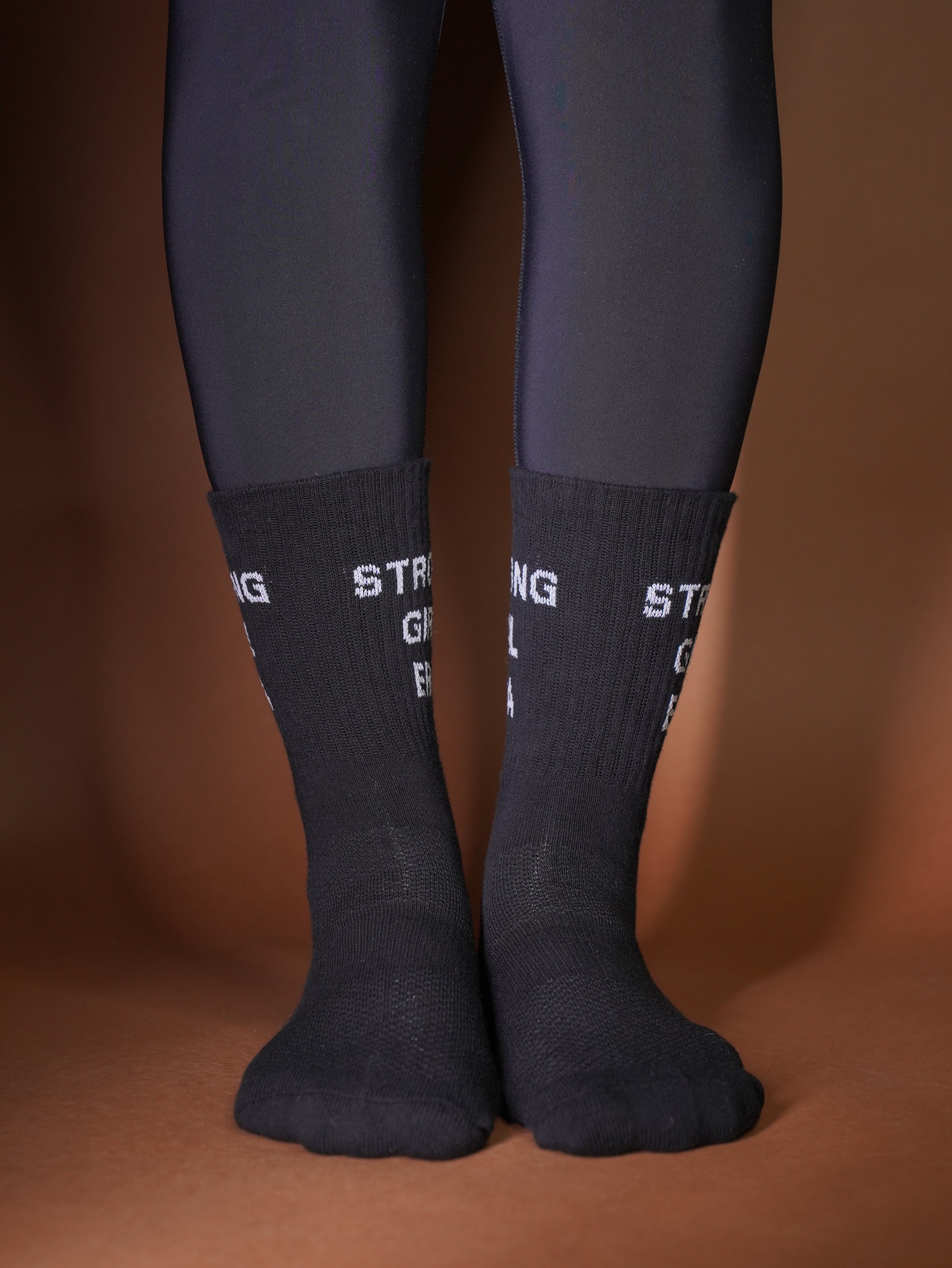 Strong Girl Era – Black