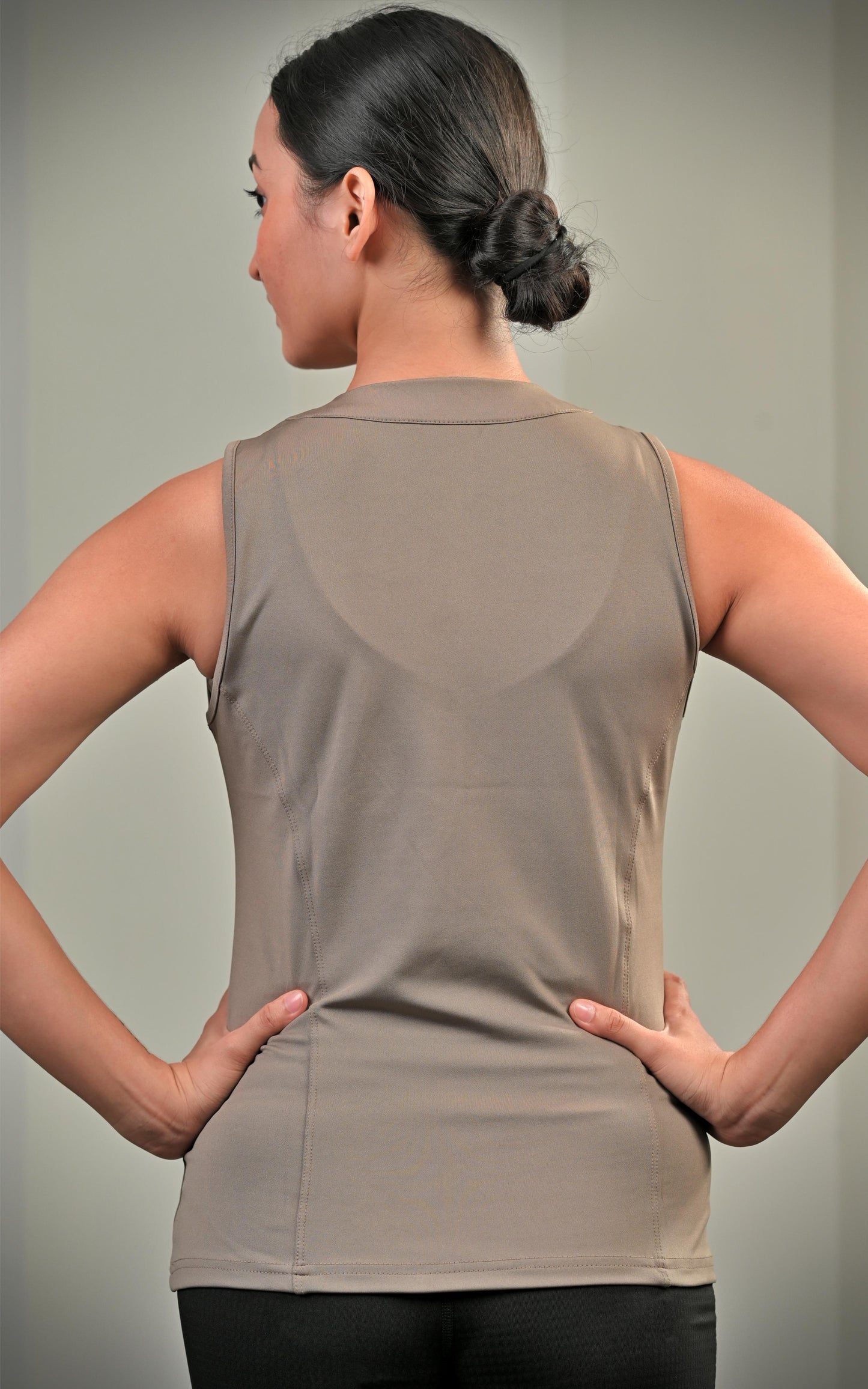 Classic Fitted Zipper Vest - Silver Mink